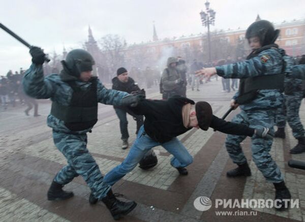 Les troubles à Moscou et Saint-Pétersbourg lors des manifestations de supporters de foot - Sputnik Afrique