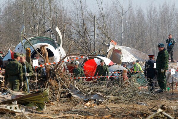 Crash de l'avion de Lech Kaczynski près de Smolensk - Sputnik Afrique
