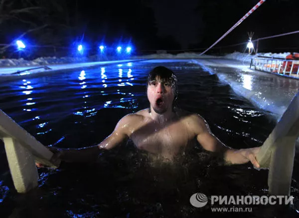 Les baignades de la Théophanie en Russie Les baignades de la Théophanie en Russie - Sputnik Afrique