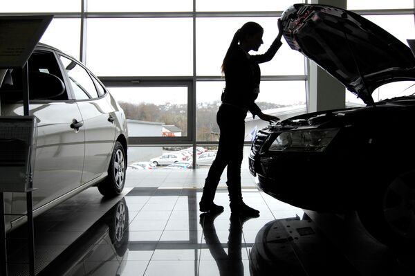 Russie: les ventes de voitures en légère baisse en mars (AEB) - Sputnik Afrique