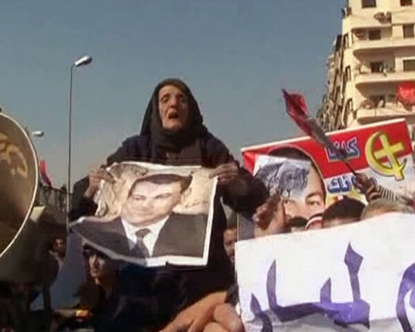 Le Caire: les accrochages entre les pro et anti-Moubarak continuent - Sputnik Afrique