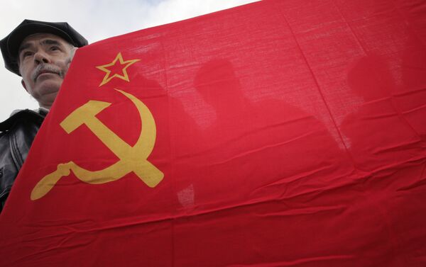 Moldavie: les symboles communistes hors la loi - Sputnik Afrique