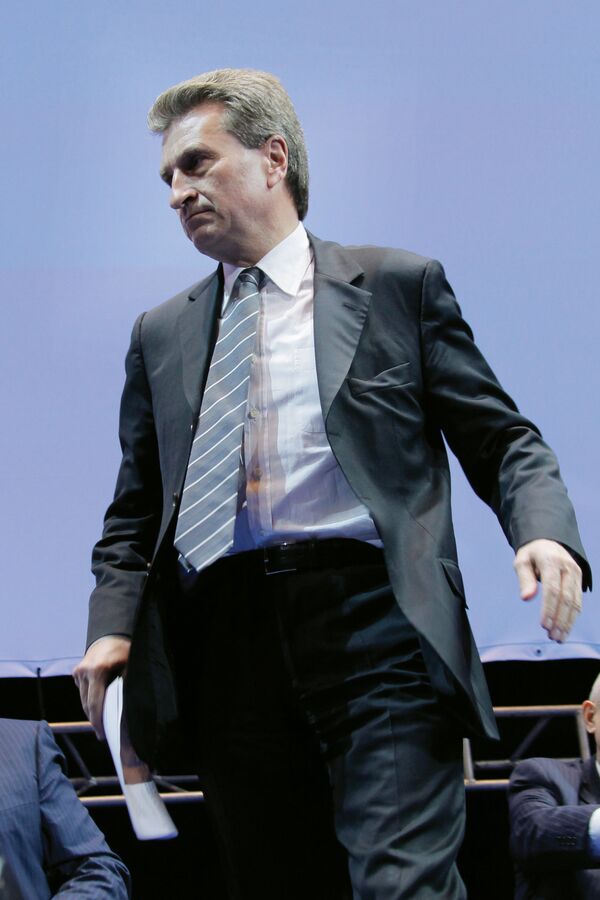 Le commissaire européen à l'Energie Günther Oettinger - Sputnik Afrique