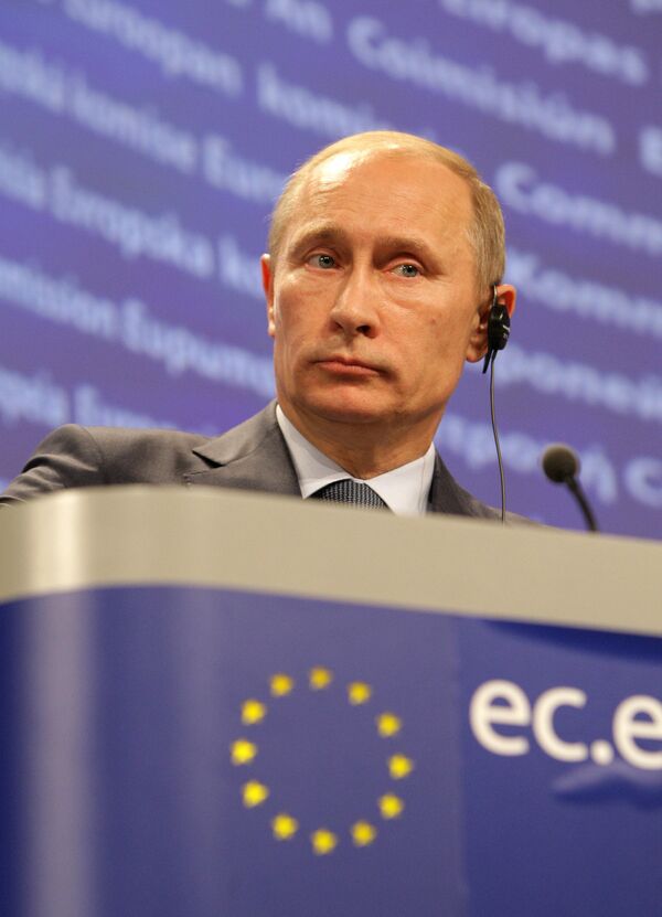 Vladimir Poutine lors d'une conférence de presse à Bruxelles. - Sputnik Afrique