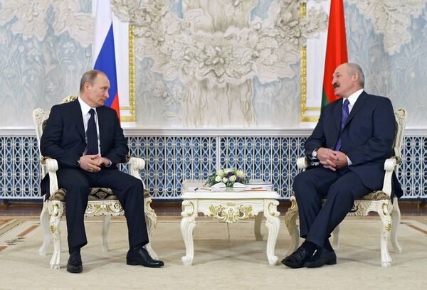 Vladimir Poutine et Alexander Loukashenko - Sputnik Afrique