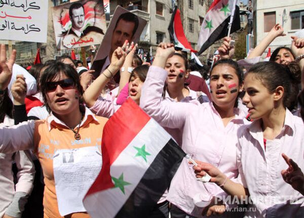 Syrie: manifestation de soutien à Bachar al-Assad - Sputnik Afrique