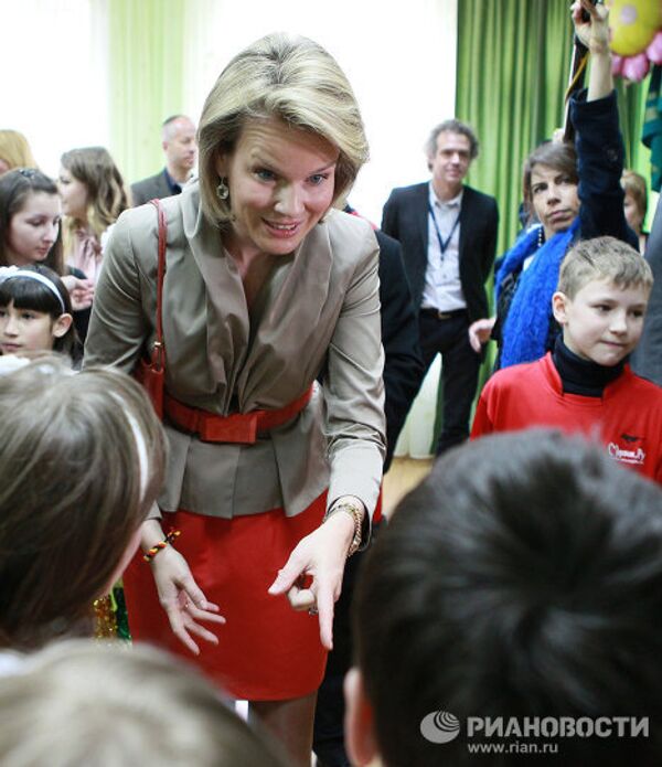 La princesse belge Matilde visite un orphelinat moscovite - Sputnik Afrique