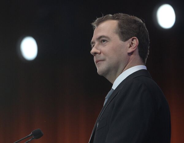 Présidentielle 2012: Medvedev évite une réponse précise - Sputnik Afrique