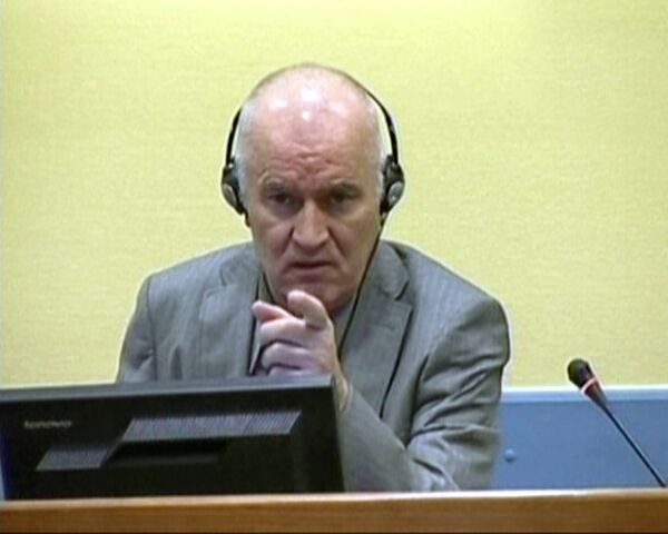 Mladic rejette des charges monstrueuses et odieuses - Sputnik Afrique