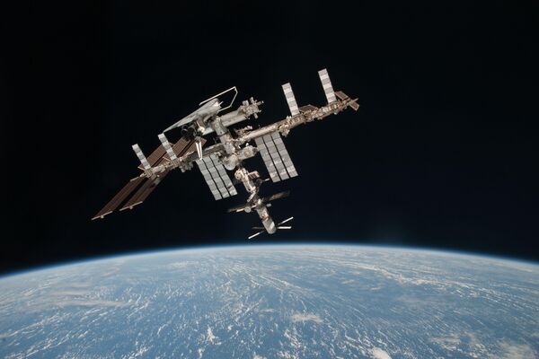 L'orbite de l'ISS relevée de 3,3 km fin février - Sputnik Afrique