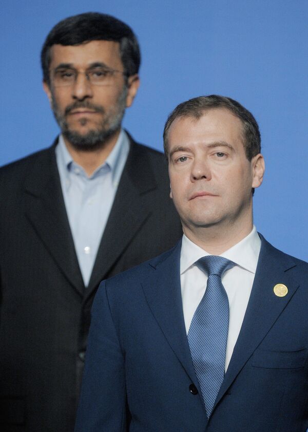 Mahmoud Ahmadinejad et Dmitri Medvedev à Astana - Sputnik Afrique