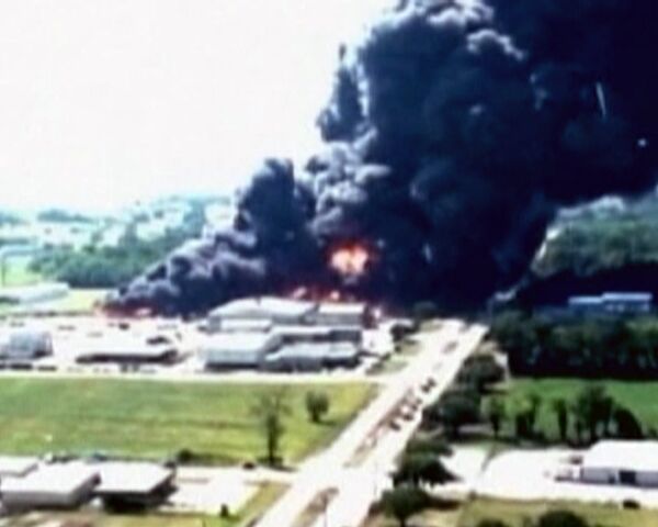Louisiane: incendie dans une usine de produits chimiques   - Sputnik Afrique