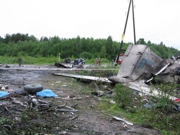 Crash d'un Tu-134 à l'aéroport de Petrozavodsk - Sputnik Afrique