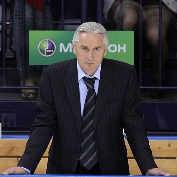 Flash sur l’entraîneur de l’équipe de Russie de hockey Bilialetdinov - Sputnik Afrique