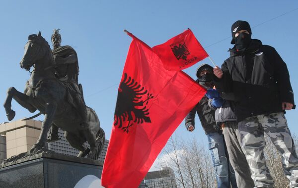 Kosovo: les Serbes préparent le référendum sur la légitimité de Pristina - Sputnik Afrique