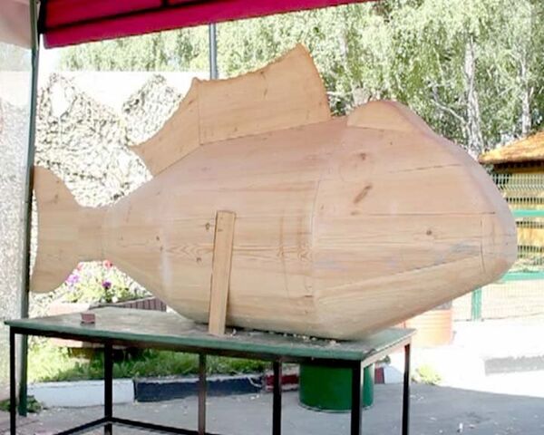 Un cercueil en forme de poisson bientôt exposé en Sibérie  - Sputnik Afrique