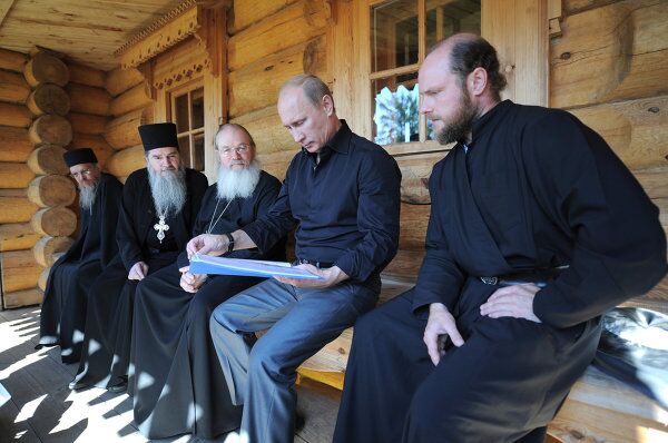 Vladimir Poutine au monastère de l'île de Valaam - Sputnik Afrique