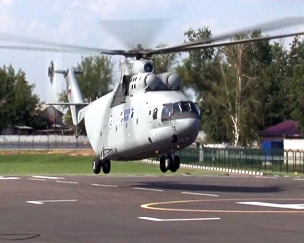 Un hélicoptère géant russe et une ambulance volante dévoilés lors du Salon MAKS  - Sputnik Afrique
