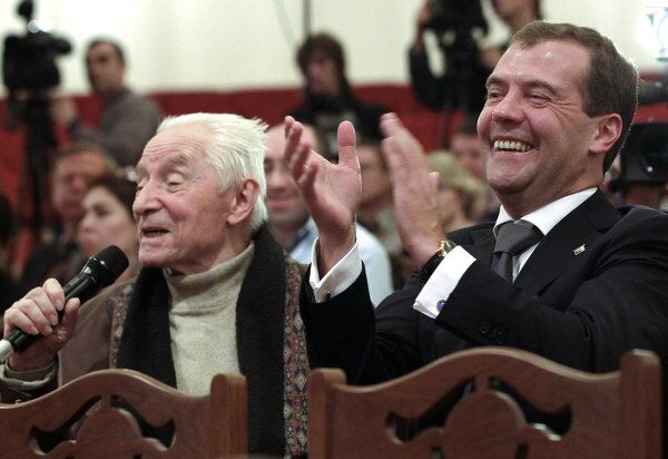 Bolchoï: première visite de Medvedev suite à la restauration  - Sputnik Afrique