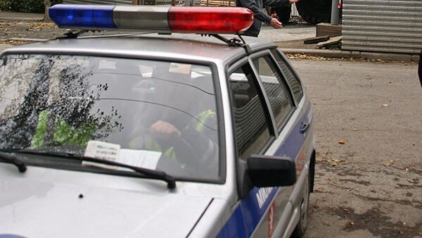 Moscou: le chauffard qui a réussi à endommager 17 voitures, était tout nu (police) - Sputnik Afrique