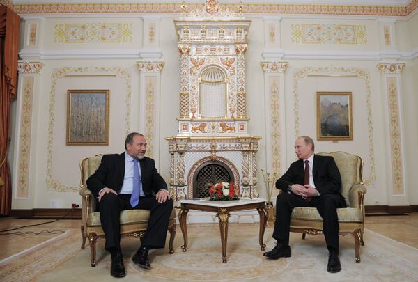 Avigdor Lieberman et Vladimir Poutine - Sputnik Afrique