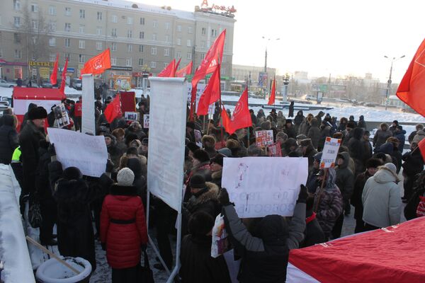 Sibérie: à moins 28º, les communistes prônent lles élections honnêtes - Sputnik Afrique