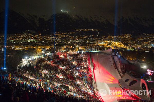 Les premiers Jeux olympiques de la jeunesse d'hiver s'ouvrent à Innsbruck - Sputnik Afrique