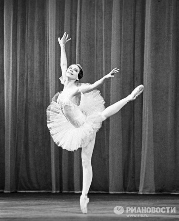 Ballet: Lioudmila Semeniaka, une Giselle inoubliable - Sputnik Afrique