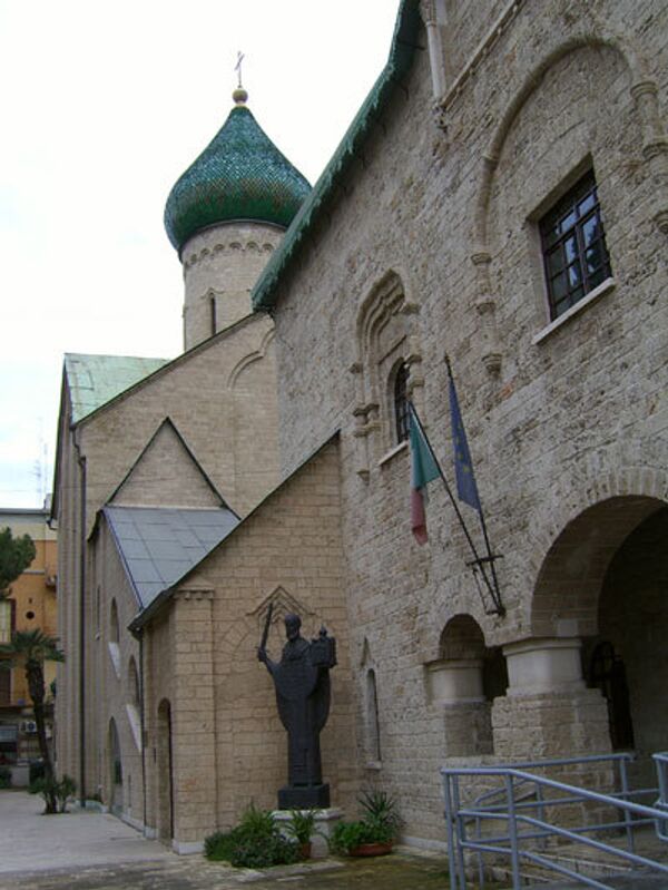 L'église Saint-Nicolas de Bari officiellement restituée à la Russie - Sputnik Afrique