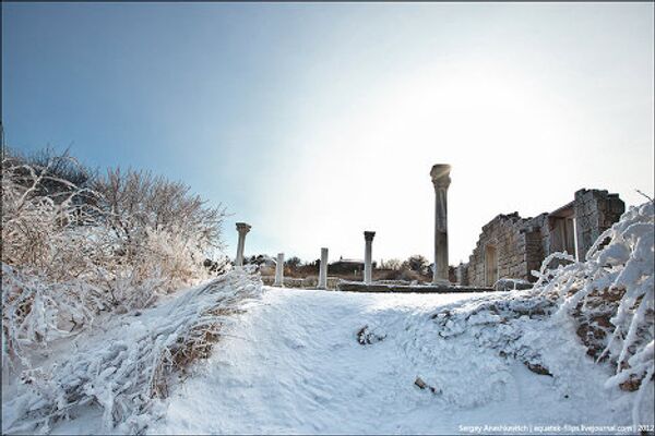 Ukraine: la cité antique de Chersonèse sous la neige  - Sputnik Afrique