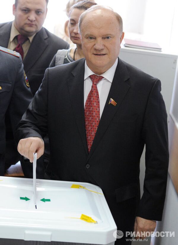Présidentielle russe: les candidats se rendent aux urnes - Sputnik Afrique