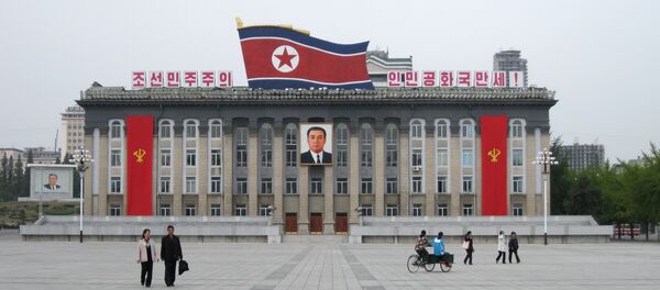 Центральная площадь Пхеньяна Центральная площадь Пхеньяна - Sputnik Afrique