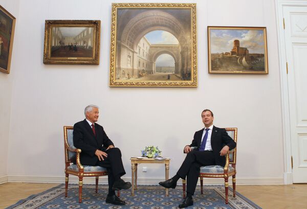 Russie-UE: rencontre Medvedev-Jagland programmée à Moscou - Sputnik Afrique