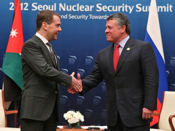 Sommet de Séoul: Medvedev rencontre le roi de Jordanie - Sputnik Afrique