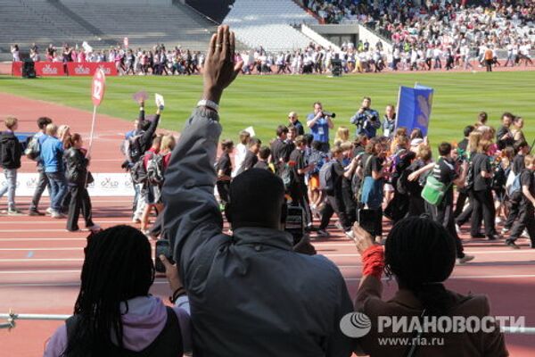 Les courses de charité au stade olympique de Londres - Sputnik Afrique