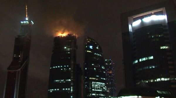 Moscou: incendie dans un gratte-ciel en chantier  - Sputnik Afrique