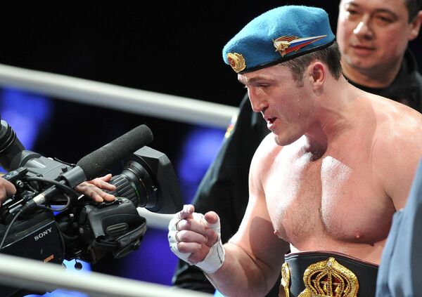 Boxe: le Russe Lebedev proclamé champion du monde régulier (WBA) - Sputnik Afrique