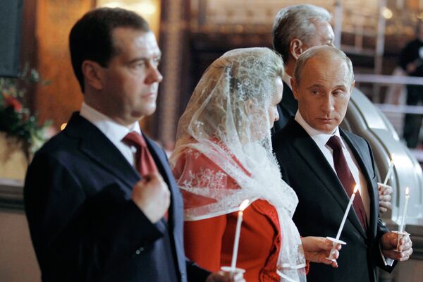 Pâques: Medvedev présente ses félicitations à tous les chrétiens orthodoxes - Sputnik Afrique