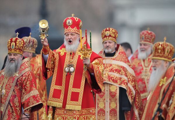 Moscou: une procession religieuse pour défendre la foi et les objets sacrés souillés - Sputnik Afrique