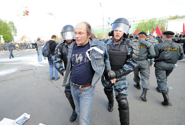 Des heurts lors d'un rassemblement de l'opposition à Moscou - Sputnik Afrique
