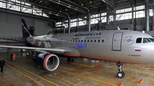 Aeroflot présente un avion orné de symboles des JO 2014 de Sotchi - Sputnik Afrique