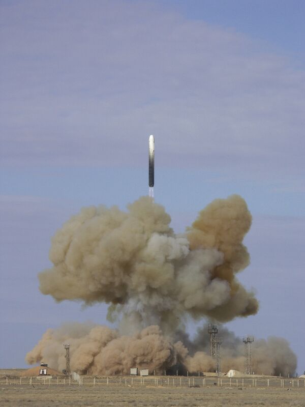 La Russie teste un nouveau missile intercontinental (Аrchives) - Sputnik Afrique