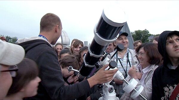 Forte affluence au Planétarium de Moscou pour voir Vénus - Sputnik Afrique