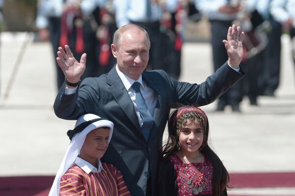 Poutine appelle Israéliens et Palestiniens à la retenue - Sputnik Afrique