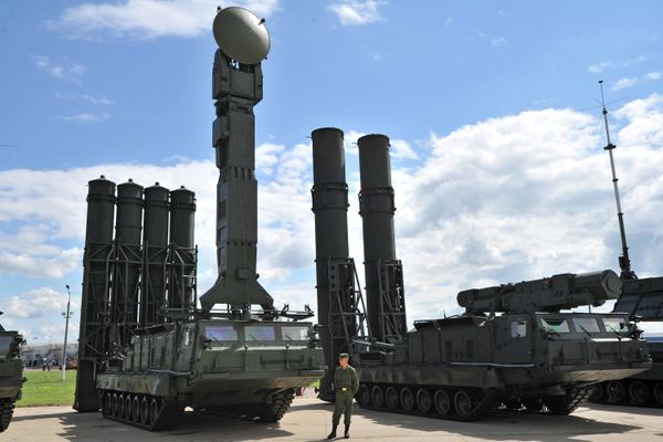 Matériel de combat exposé près de Moscou Matériel de combat exposé près de Moscou - Sputnik Afrique