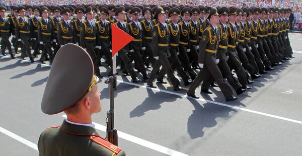 Minsk compte sur Moscou pour moderniser son armée         - Sputnik Afrique