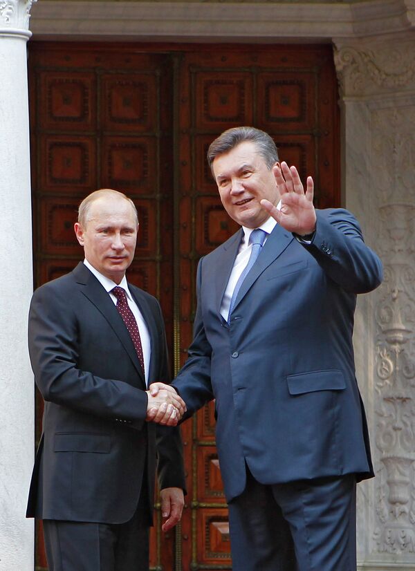 Vladimir Poutine et Viktor Ianoukovitch - Sputnik Afrique