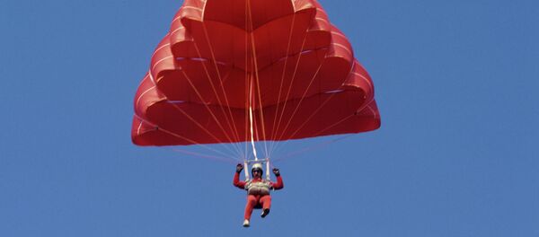 Saut en parachute - Sputnik Afrique