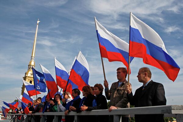 La Russie célèbre la Journée du Drapeau national - Sputnik Afrique