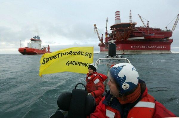 Arctique: une plateforme pétrolière de Gazprom occupée par Greenpeace - Sputnik Afrique